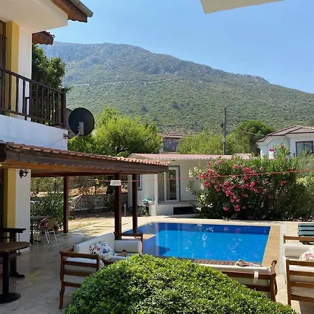 Sleeps 8, Close To Sea With A Private Pool - Awz 261 Vila *